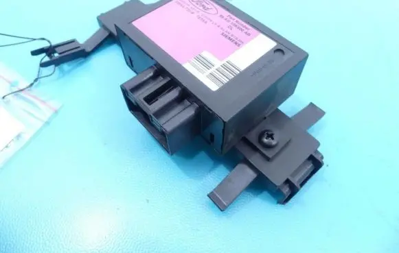 Ford Focus Central body control module 5WK4720-B IMPRK1118462