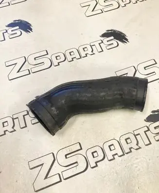 BMW 5 E39 Intercooler hose/pipe 2249669