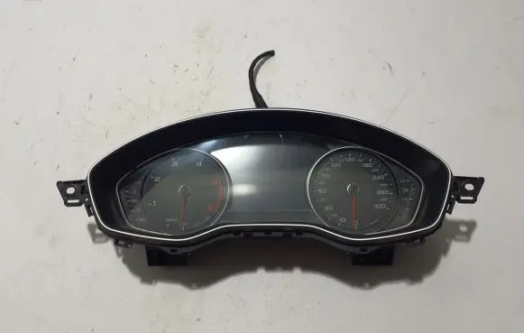 Audi A4 S4 B9 Speedometer (instrument cluster) 8W5920771B