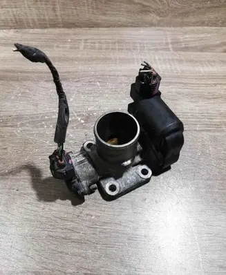 Toyota Corolla Verso AR10 Electric throttle body valve 1923002010