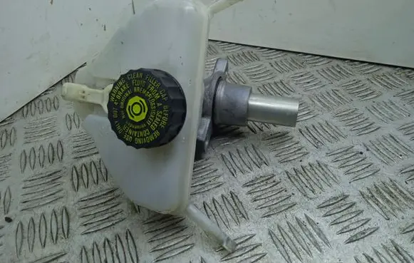 Mercedes-Benz C W205 Master brake cylinder A2054300002