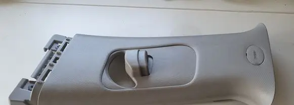 KIA Sportage Seat belt trim 