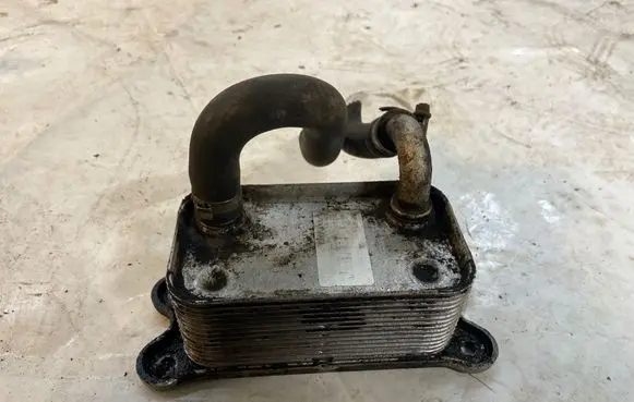 Volvo XC70 Gearbox / Transmission oil cooler 8877873