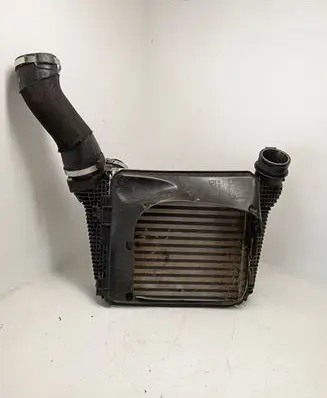 Porsche Macan (95B) Intercooler radiator 95B145803G