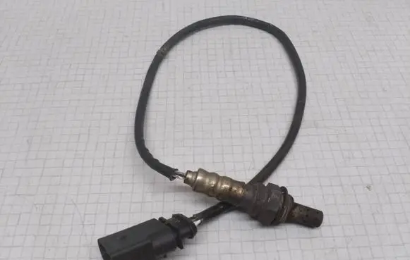 Volkswagen Polo Lambda probe sensor 03D906265C