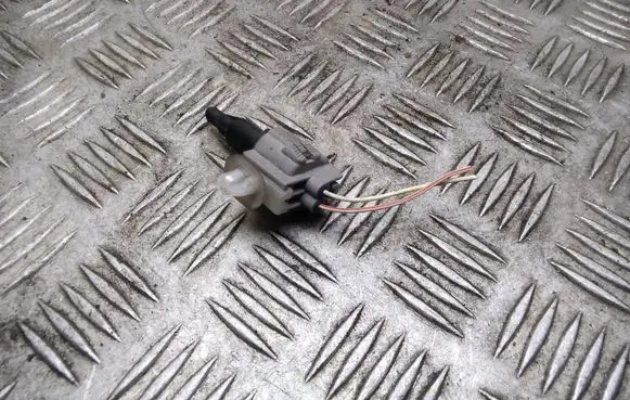 Toyota Avensis T250 Outside/exterior temperature sensor 