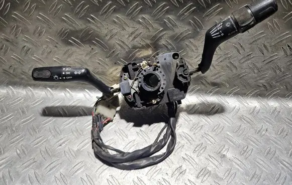Mitsubishi Galant Wiper turn signal indicator stalk/switch MB529652 178740