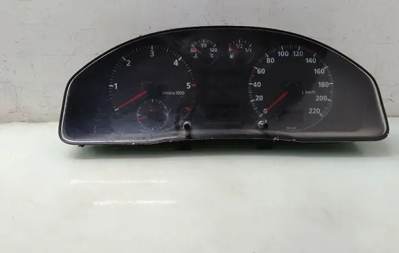 Audi A4 S4 B5 8D Speedometer (instrument cluster) 8D0919034