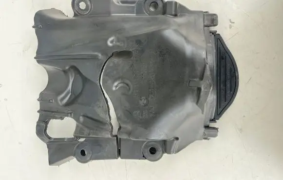 Mercedes-Benz GLC C253 other engine part A6420900317