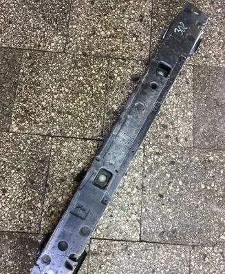 Chrysler Voyager Front bumper cross member