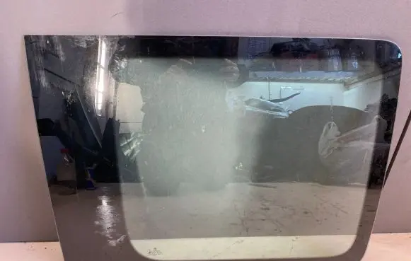 Volkswagen Caddy Sliding door window/glass 2K58453068
