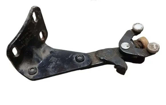 Volkswagen Caddy Sliding door lower roller guide/hinge 2K0843397B