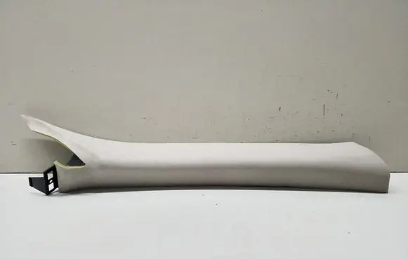 Maserati Quattroporte (A) pillar trim 670010333 06700114070