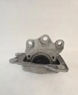 Engine mount bracket
