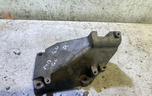 Mercedes-Benz GL X166 Engine mounting bracket A2782234904