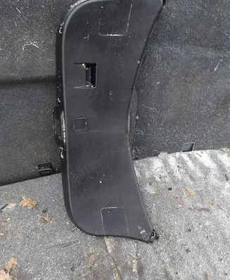 Mazda 3 II Tailgate trim