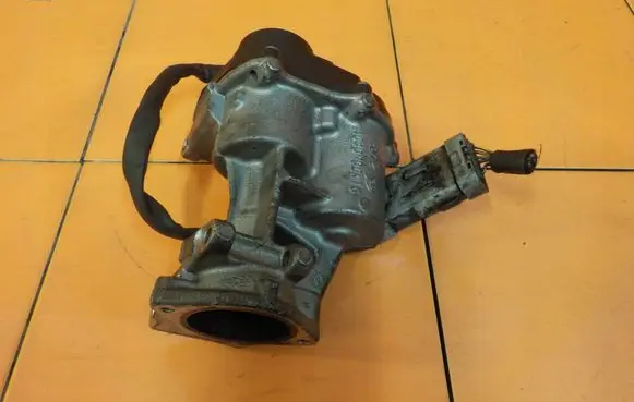 Land Rover Range Rover Sport L320 EGR thermostat 6H4Q9Y493DF