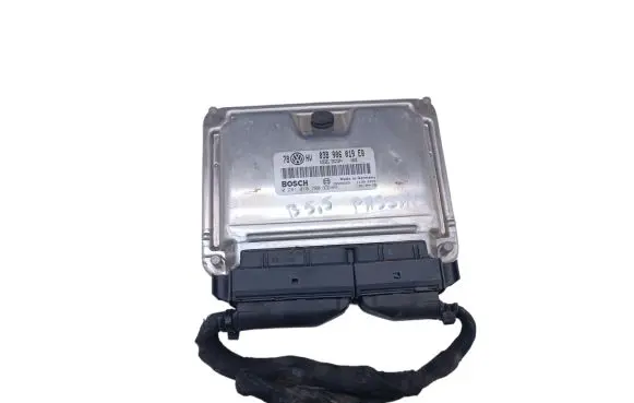 Volkswagen PASSAT B5.5 Engine control unit/module 038906019EQ 0281010700