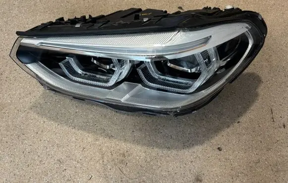 BMW X3 G01 Headlight/headlamp 8739653