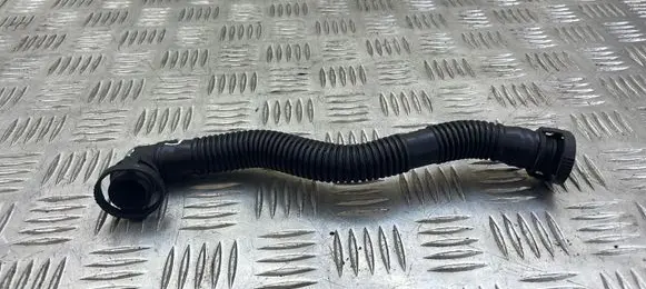 Audi A3 S3 8P Breather hose/pipe 