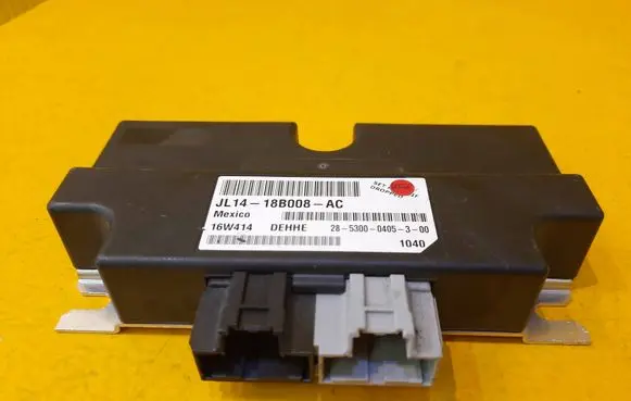 Lincoln Navigator Air suspension control unit module (rear) JL1418B008AC