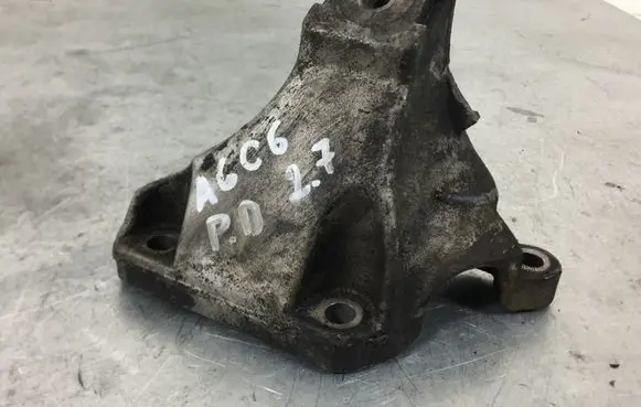 Audi A6 S6 C6 4F Engine mounting bracket 4F0199308AB