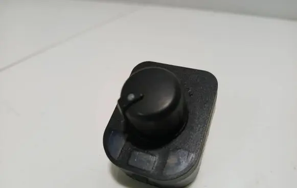 Audi A4 S4 B7 8E 8H Wing mirror switch 8E0959565 PB19PF20B61