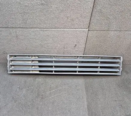 Audi A2 Front bumper lower grill 8Z0807683D 8Z0807152A