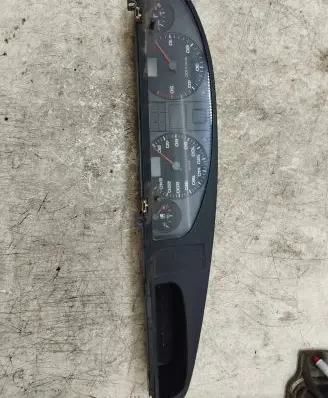 Audi A6 S6 C4 4A Speedometer (instrument cluster) 4A1919860AX 110308664003