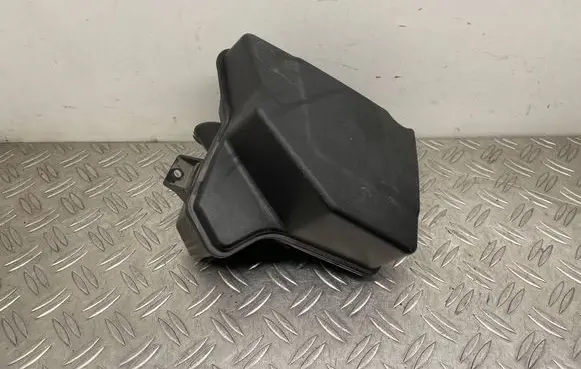 Lincoln MKZ II Intake resonator DP539A600CD
