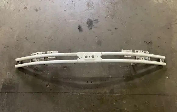 Suzuki Grand Vitara II Front bumper cross member