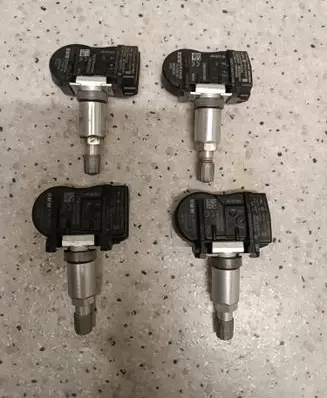 BMW 3 F30 F35 F31 Tire pressure sensor 6855539