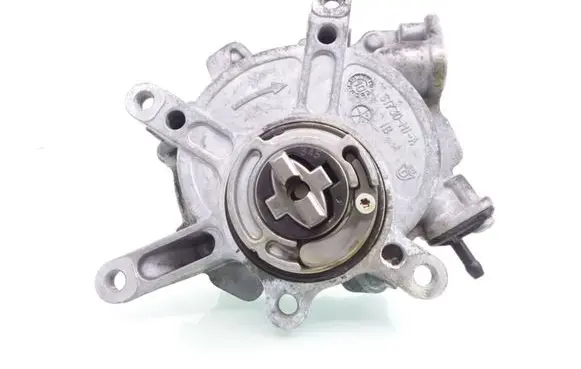 Mercedes-Benz ML W166 Vacuum pump A2762300165
