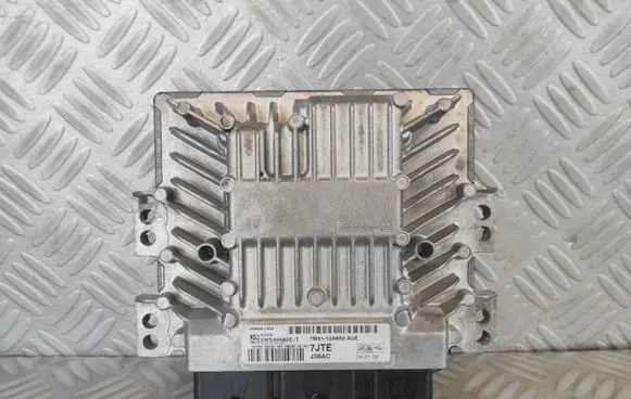 Ford Focus Engine control unit/module 12A650