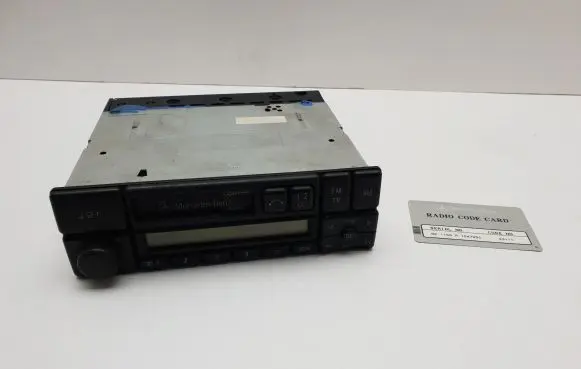 Radio/CD/DVD/GPS head unit