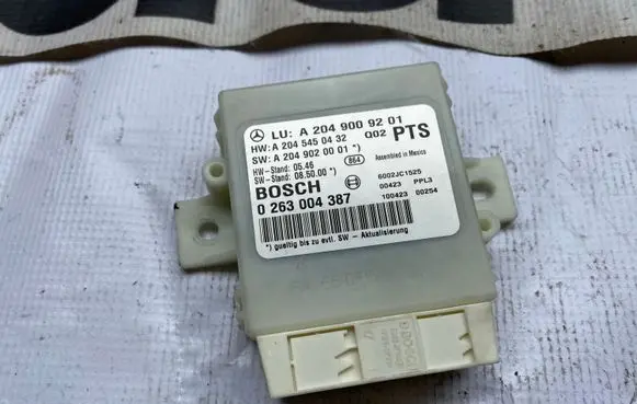 Mercedes-Benz C W204 Parking PDC control unit/module 2049009201 A2049009201