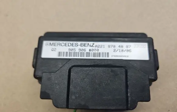 Mercedes-Benz S W221 Seat control module A2218704087 2218704087