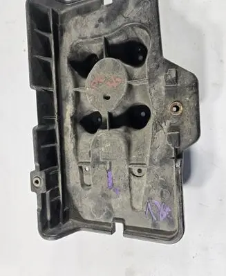 Skoda Octavia Mk1 (1U) Battery box tray 1J0915333