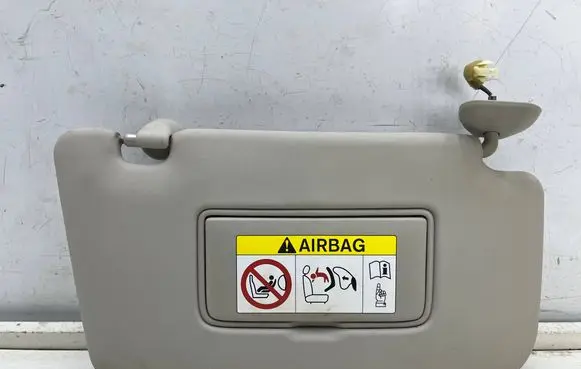 Nissan Rogue Sun visor 