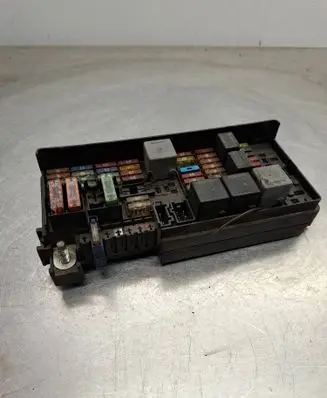 Mercedes-Benz ML W164 Fuse module A1645400272