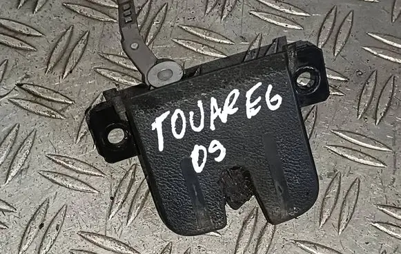 Volkswagen Touareg I Tailgate/trunk/boot lock/catch/latch