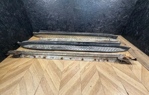 Mercedes-Benz GL X164 Thresholds for All-terrain vehicles A1646900110