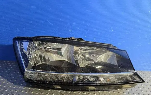 Skoda Fabia Mk3 (NJ) Headlight/headlamp 6V1941016D