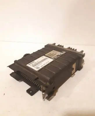 Volkswagen PASSAT B3 Engine control unit/module 443907311D