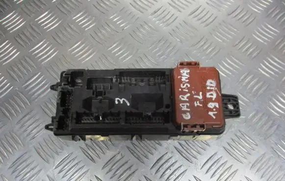 Mitsubishi Carisma Fuse box set 3G15-0852
