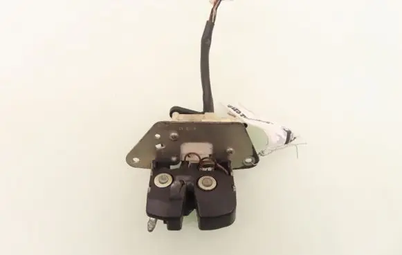 Alfa Romeo 159 Tailgate/trunk/boot lock/catch/latch