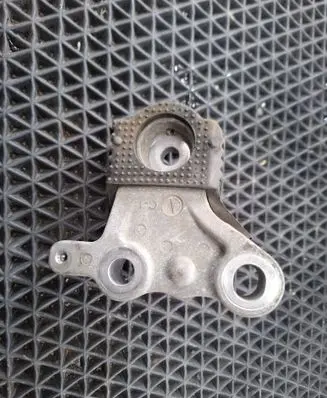 Toyota Auris E180 Other engine bay part 