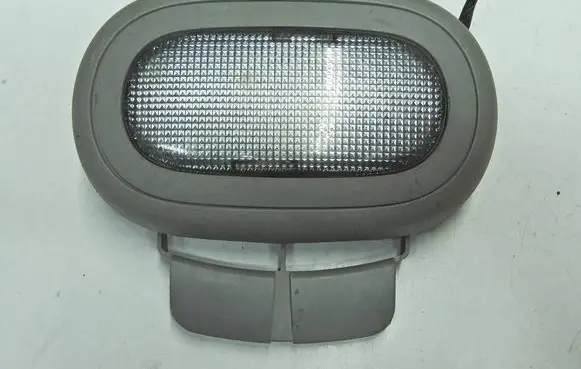 Renault Clio II Front seat light 8200447547