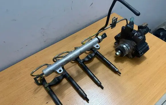SsangYong Rexton Fuel injection system set A6720170021 28384645 A6720700001