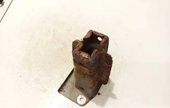Honda Jazz Rear bumper mounting bracket